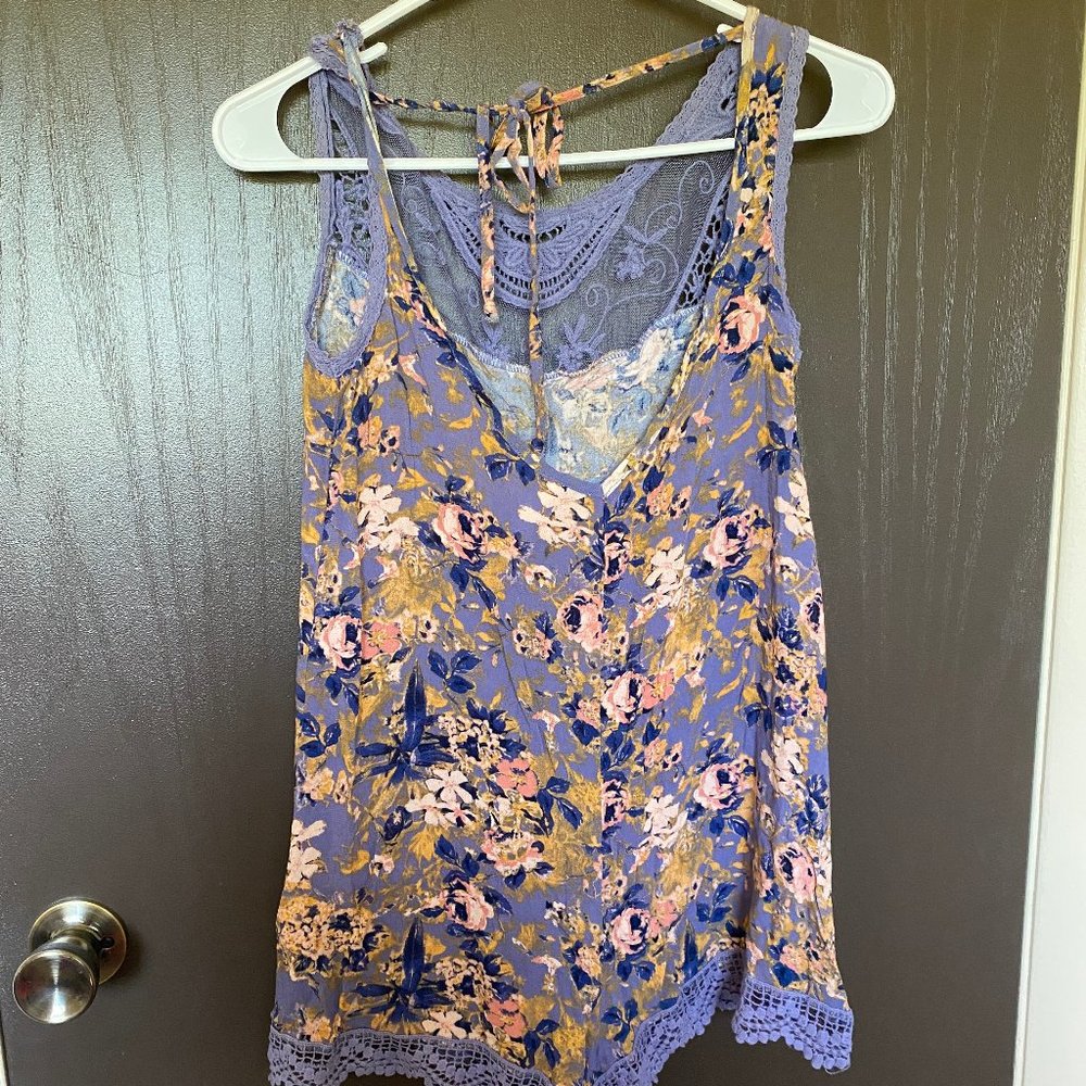 XS Spring/Summer Romper - Picture 2 of 2
